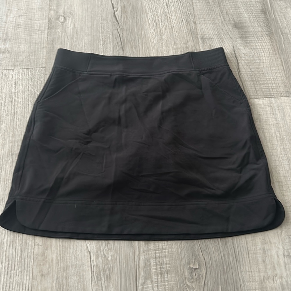 Black 32 cool tennis skirt.